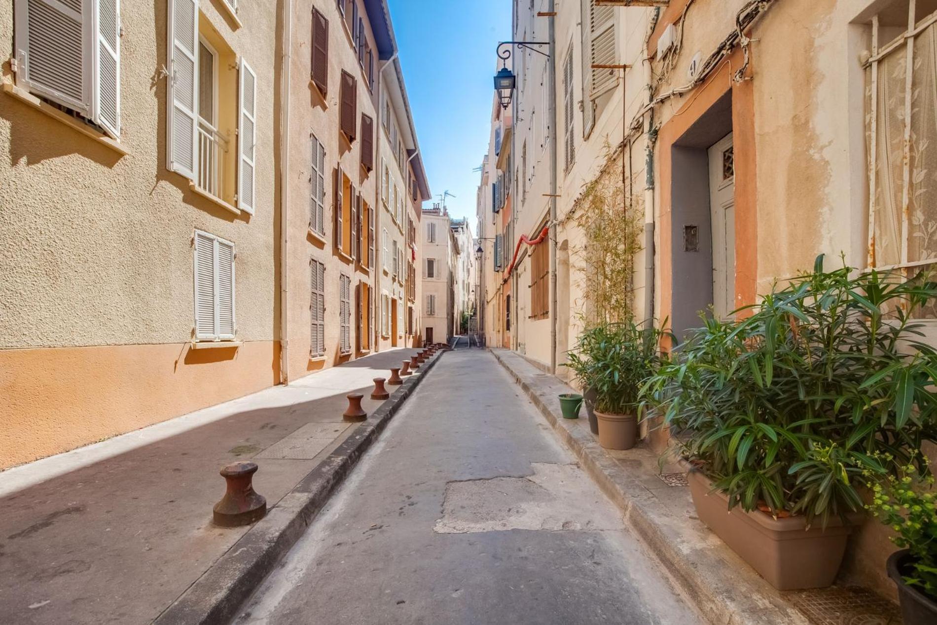 マルセイユAu Coeur Du Panier Avec Terrasse 2 A 4 Personnes Climatisationアパートメント エクステリア 写真